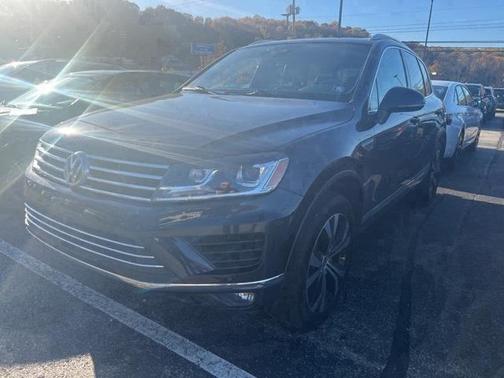 2017 Volkswagen Touareg V6 Wolfsburg Edition