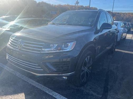 2017 Volkswagen Touareg V6 Wolfsburg Edition