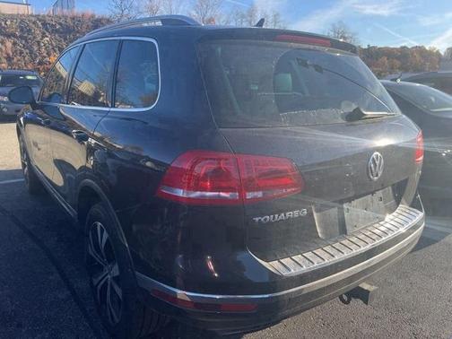 2017 Volkswagen Touareg V6 Wolfsburg Edition