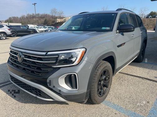 Pure Gray 2024 Volkswagen Atlas 2.0T Peak Edition SE w/Technology