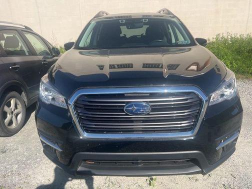 Crystal Black Silica 2022 Subaru Ascent Limited 7-Passenger