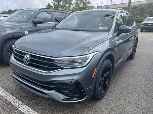 2024 Volkswagen Tiguan 2.0T SE R-Line Black