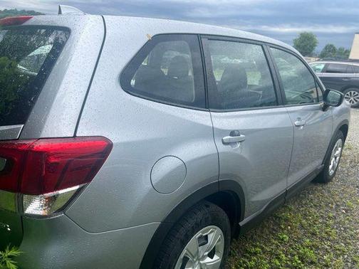 Ice Silver Metallic 2020 Subaru Forester