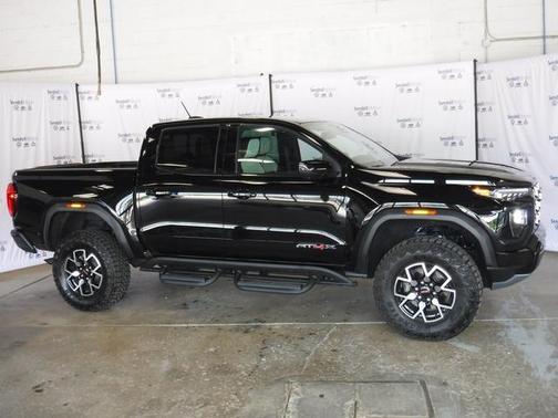 2024 GMC Canyon AT4X