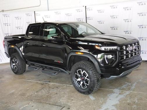 2024 GMC Canyon AT4X