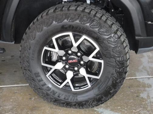2024 GMC Canyon AT4X