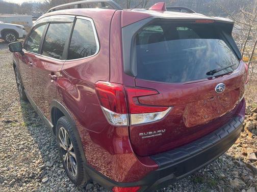Crimson Red Pearl 2023 Subaru Forester Limited