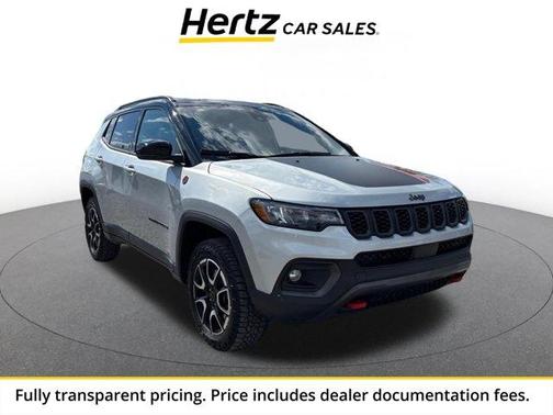 Silver Zynith 2025 Jeep Compass Trailhawk