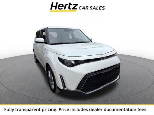 Snow White Pearl 2025 Kia Soul LX
