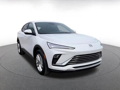 Summit White 2025 Buick Envista Preferred