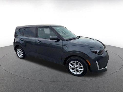 Gravity Gray 2025 Kia Soul LX