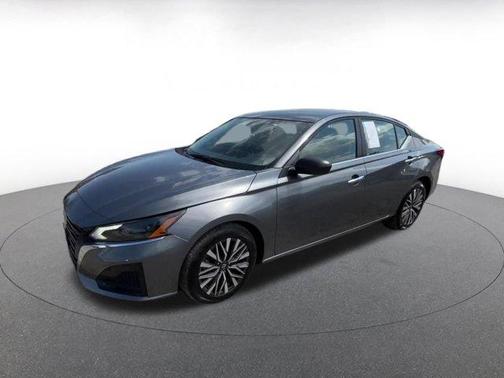 Gun Metallic 2025 Nissan Altima SV