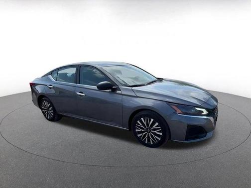 Gun Metallic 2025 Nissan Altima SV