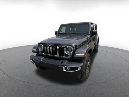 Granite Crystal Clearcoat Metallic 2025 Jeep Wrangler Sahara