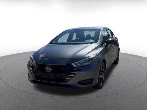 2024 Nissan Versa 1.6 SR