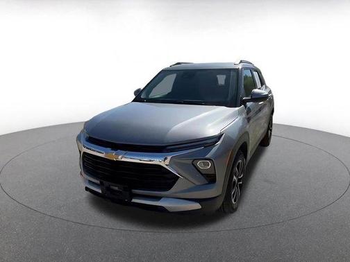 Sterling Gray Metallic 2025 Chevrolet Trailblazer LT