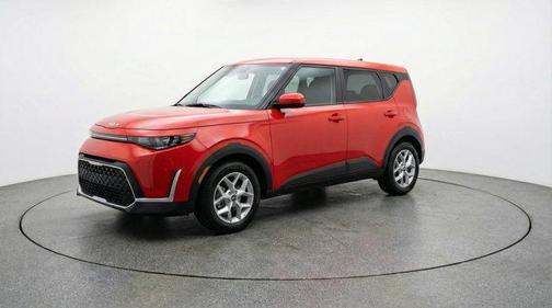 Inferno Red 2025 Kia Soul LX