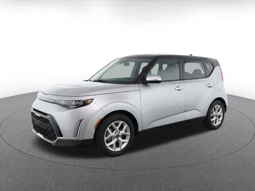 Steel Gray 2025 Kia Soul LX