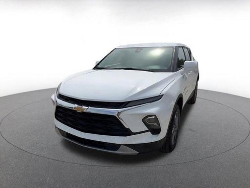 Summit White 2025 Chevrolet Blazer LT