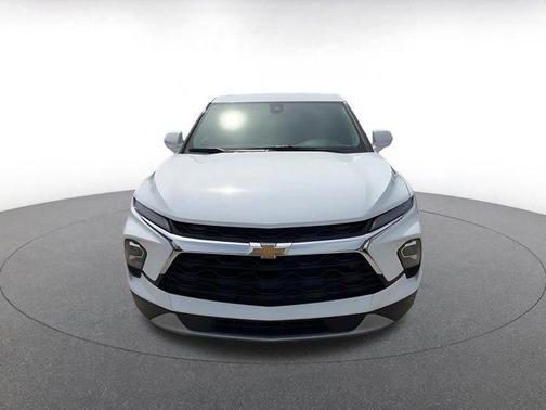 Summit White 2025 Chevrolet Blazer LT