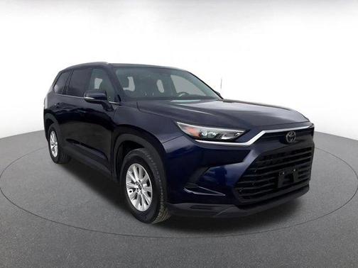 2025 Toyota Grand Highlander LE