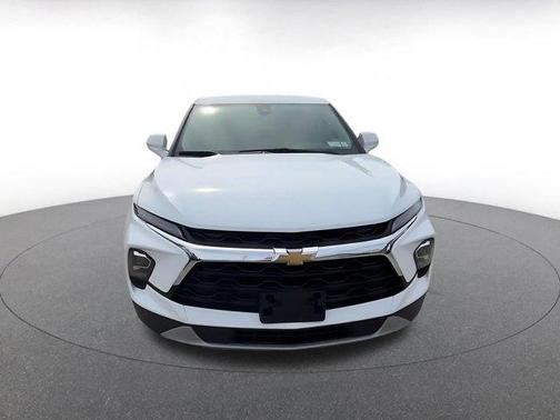 Summit White 2025 Chevrolet Blazer LT