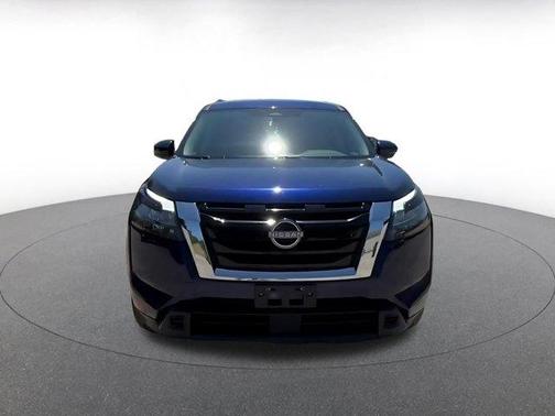 Deep Ocean Blue 2025 Nissan Pathfinder SV
