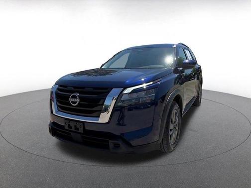 Deep Ocean Blue 2025 Nissan Pathfinder SV