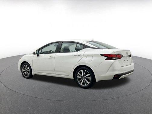 Aspen White 2025 Nissan Versa 1.6 SV