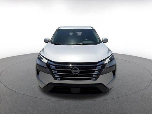 Brilliant Silver Metallic 2025 Nissan Rogue SV