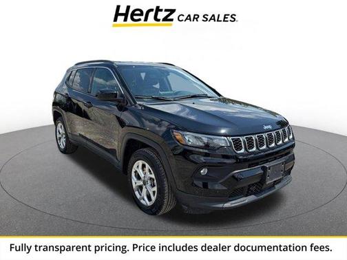 Diamond Black 2025 Jeep Compass Latitude
