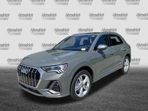 2024 Audi Q3 Premium 45 TFSI S line quattro Tiptronic