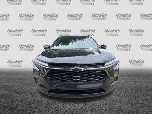 Mosaic Black Metallic 2025 Chevrolet Trax FWD 2RS