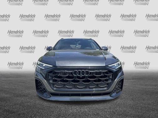 Daytona Gray Pearl Effect 2026 Audi Q8 55 Prestige