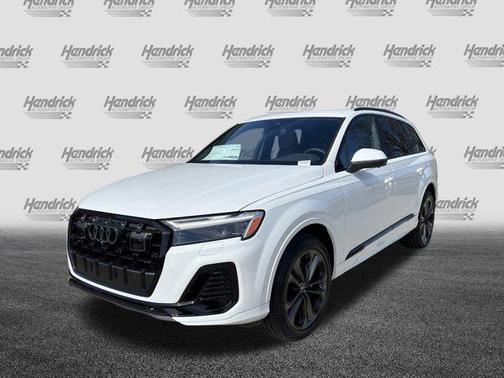 2025 Audi Q7 55 Premium Plus