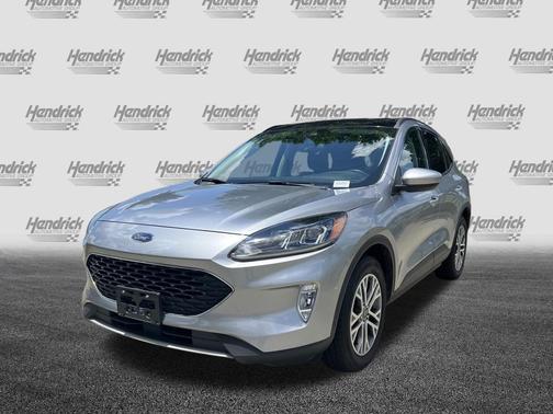 Iconic Silver Metallic 2022 Ford Escape SEL