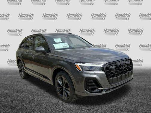 2025 Audi Q7 55 Premium Plus