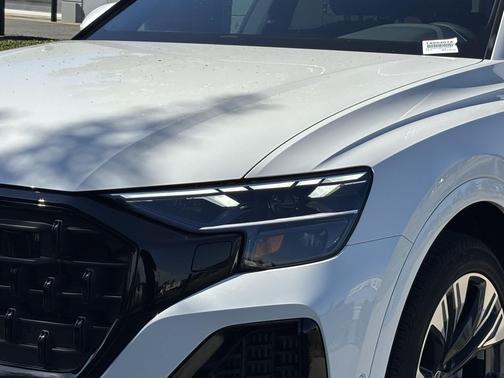 Carrara White 2025 Audi Q8 55 Premium