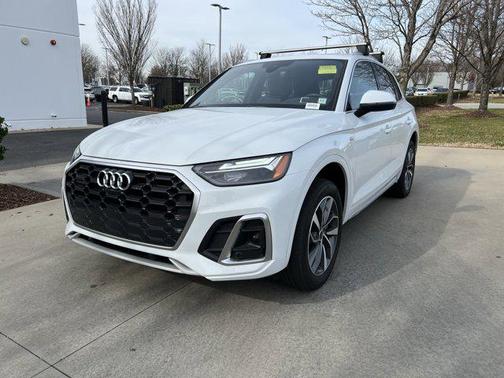 2023 Audi Q5 45 S line Premium Plus