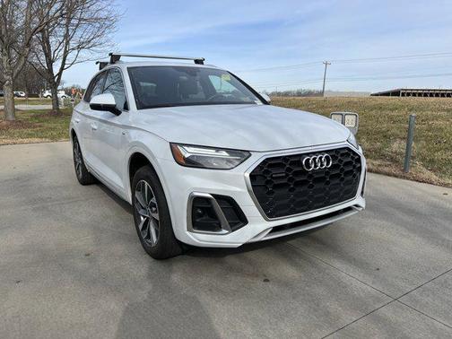 2023 Audi Q5 45 S line Premium Plus