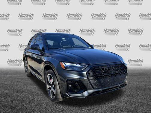 2024 Audi Q5 45 S line Premium Plus