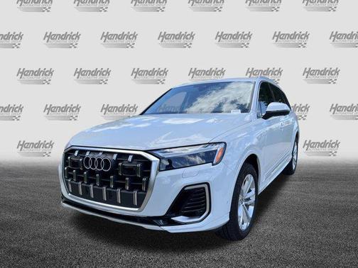 2025 Audi Q7 55 Premium Plus