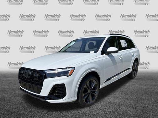 2025 Audi Q7 55 Premium Plus