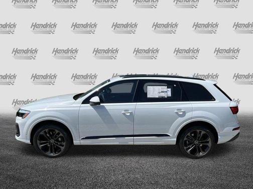 2025 Audi Q7 55 Premium Plus