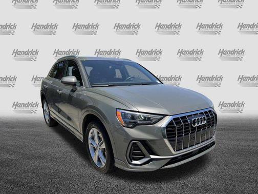 Chronos Gray Metallic 2020 Audi Q3 45 S line Premium