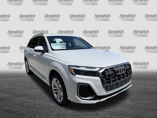2025 Audi Q7 45 Premium