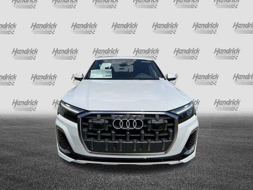 2025 Audi Q7 45 Premium