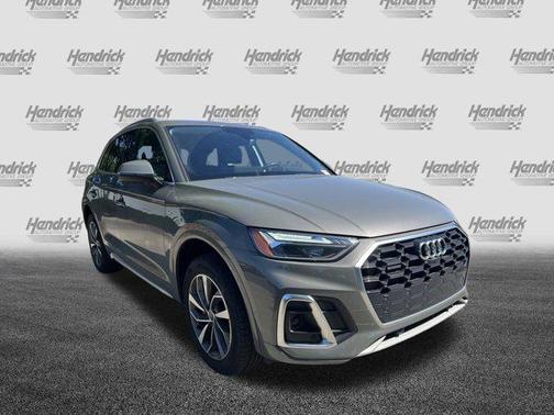 Chronos Gray Metallic 2023 Audi Q5 45 S line Premium Plus