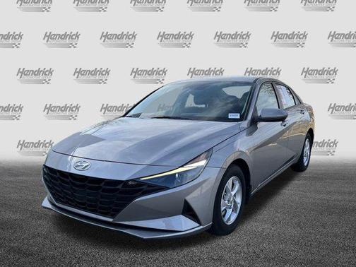 2021 Hyundai ELANTRA SE