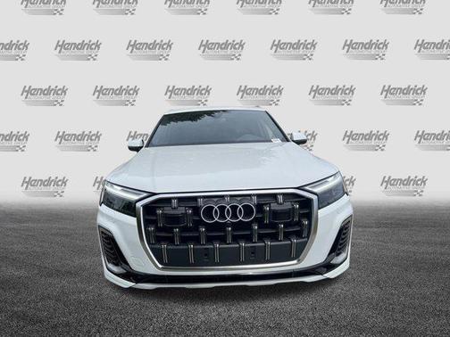 Glacier White Metallic 2026 Audi Q7 55 Premium Plus